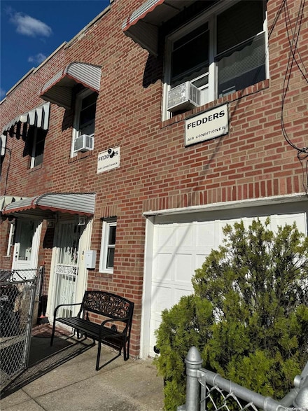 25-37 48th St, Astoria, NY 11103