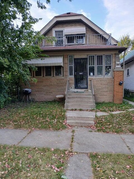 3214 W Fairmount Ave, Milwaukee, WI 53209