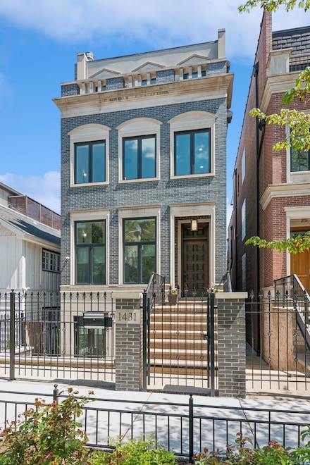1431 N Mohawk St, Chicago, IL 60610