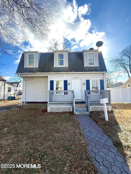 32 Crescent St, Keansburg, NJ 07734