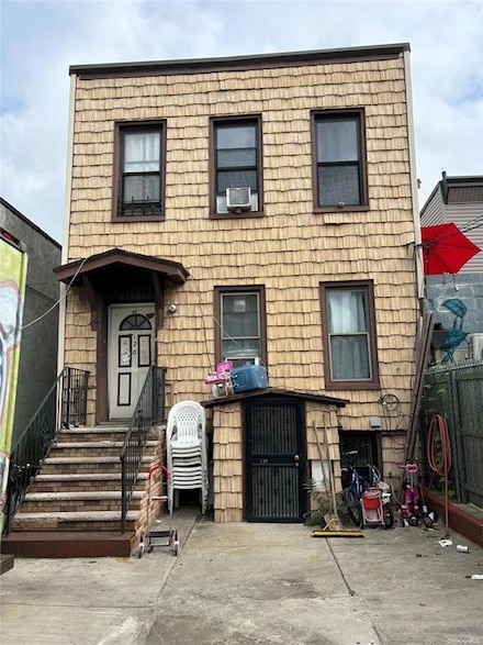 120 Kingsland Ave, Brooklyn, NY 11222