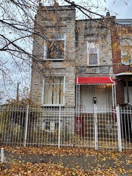 2818 W Wilcox St Unit 2, Chicago, IL 60612