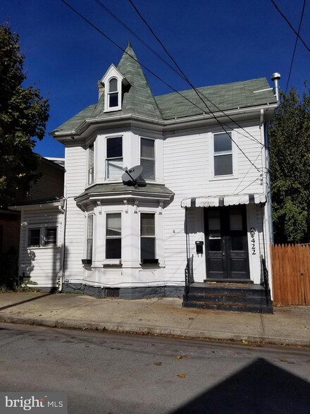 422 W John St, Martinsburg, WV 25401