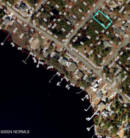 708 Helm Dr, Fairfield Harbour, NC 28560