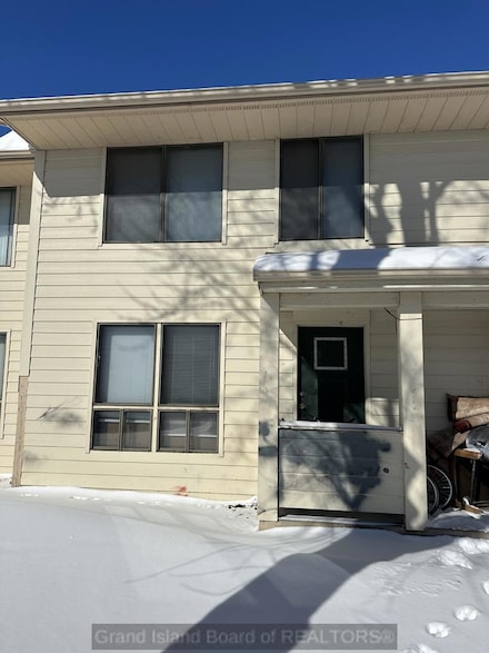 204 N Piper #6, Grand Island, NE 68803