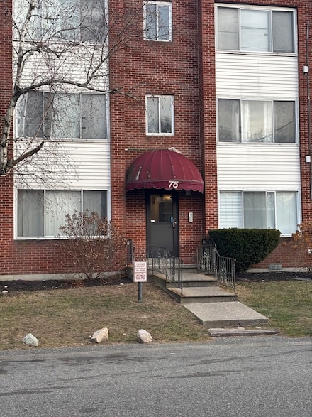 75 Colonel Bell Dr Unit 77-11, Brockton, MA 02301