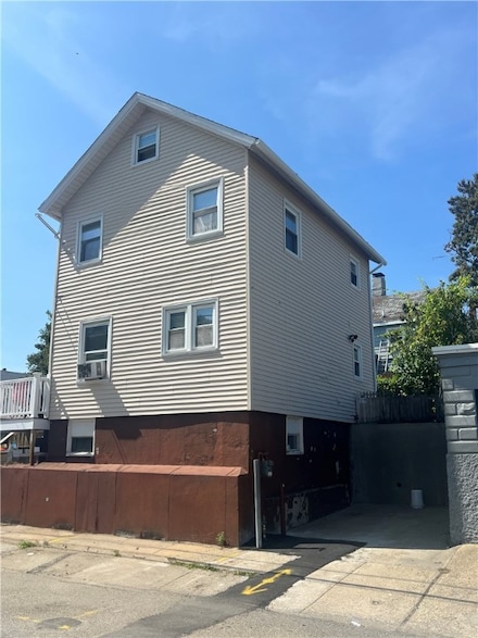 51 Cleveland St, Pawtucket, RI 02860