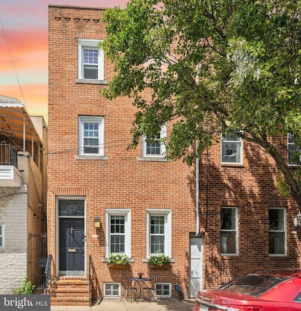 1011 Dickinson St, Philadelphia, PA 19147