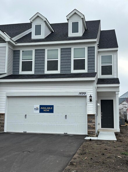 1699 Hauer Trail, Shakopee, MN 55379