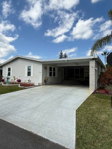 795 Royal Forest Dr, Auburndale, FL 33823