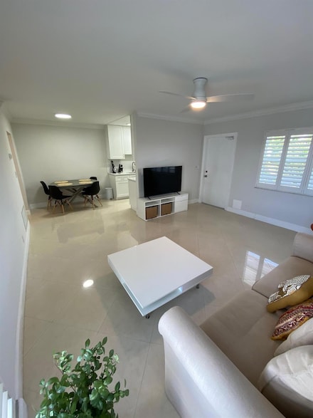 234 Hibiscus Ave Unit 365, Lauderdale By the Sea, FL 33308