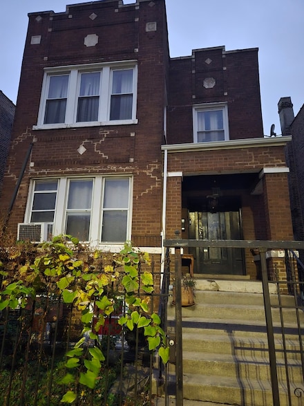 4634 S Sawyer Ave, Chicago, IL 60632