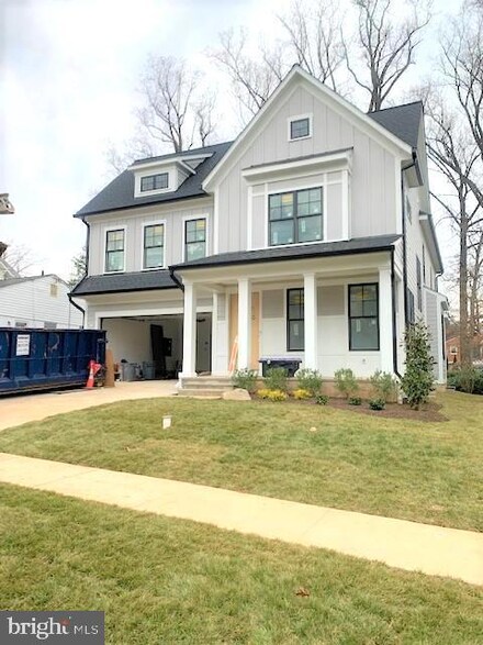 9205 Ewing Dr, Bethesda, MD 20817