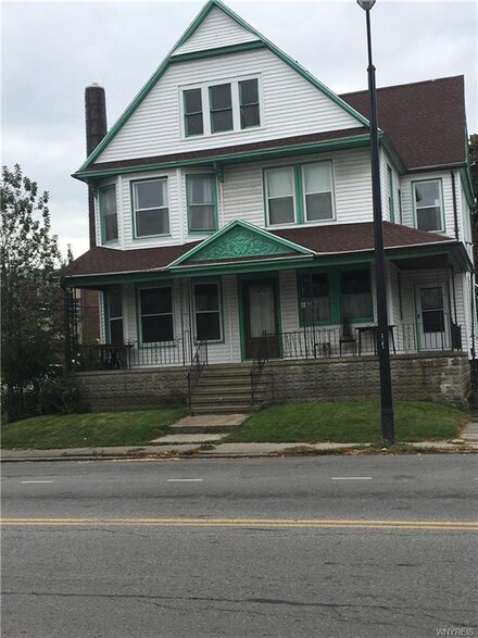 1483 S Park Ave, Buffalo, NY 14220