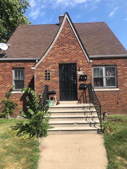 1595 Ellsworth St, Gary, IN 46404