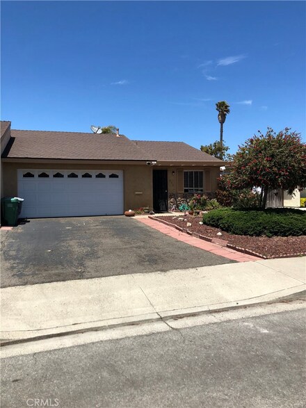 251 Janet Ave, Grover Beach, CA 93433