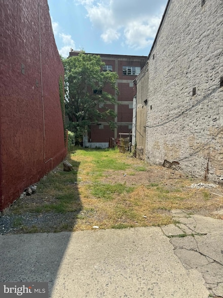 738 Chestnut St, Reading, PA 19602