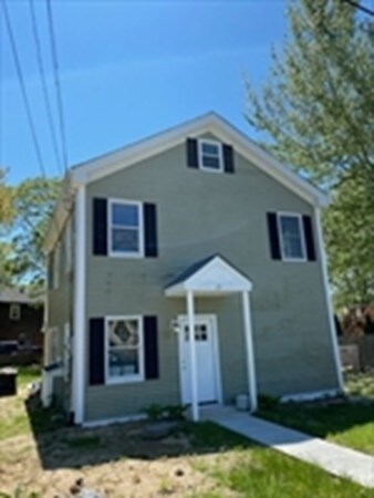 27 Highland Ave, Fairhaven, MA 02719