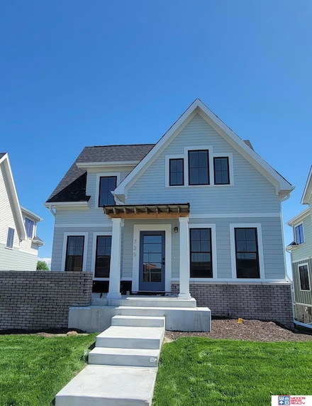 735 Penrose Dr, Lincoln, NE 68521