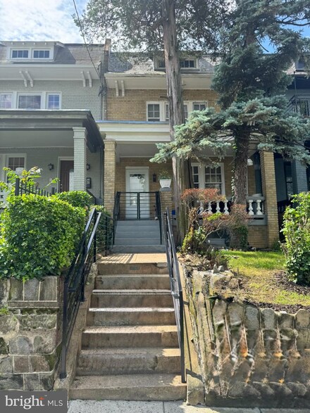 430 Emerson St NW, Washington, DC 20011