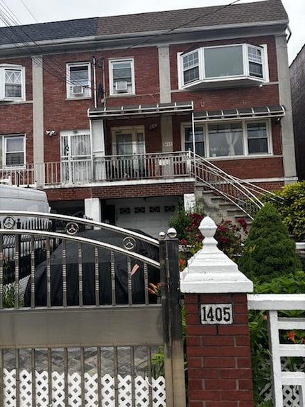 1405 E 233, Bronx, NY 10466