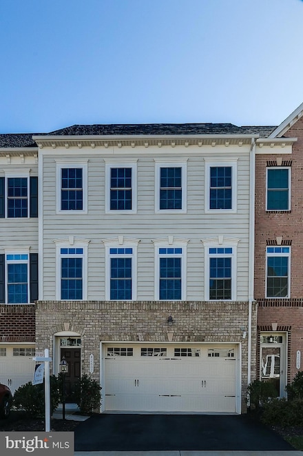 42607 Offenham Terrace, Chantilly, VA 20152
