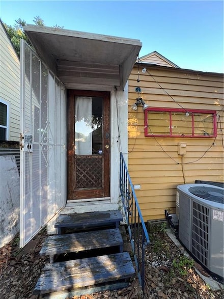 1033 Port St Unit REAR, New Orleans, LA 70117