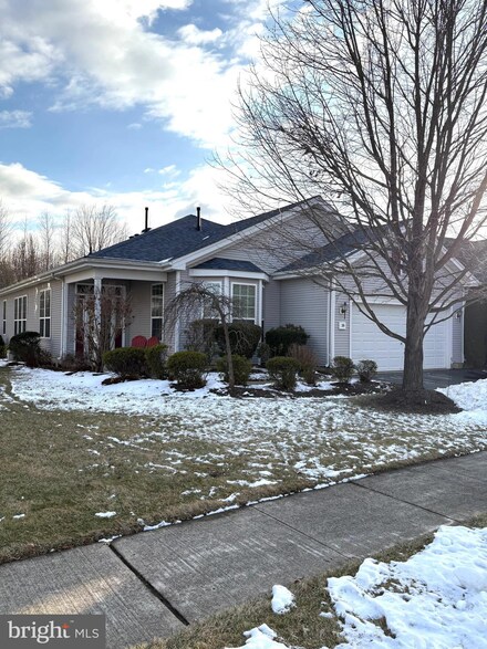26 Fitzgerald Ln, Columbus, NJ 08022