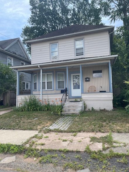 22 Thill St, West Haven, CT 06516