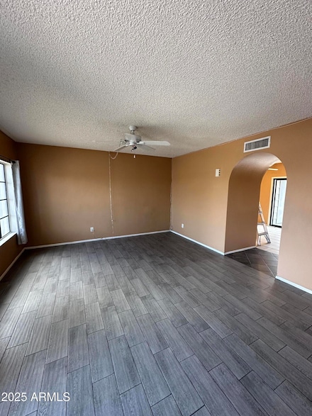 7801 N 44th Dr Unit 1031, Glendale, AZ 85301