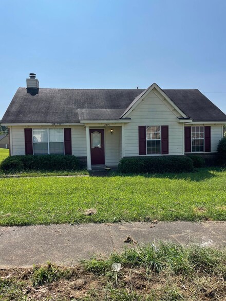 4715 Laurel Downs Rd, Memphis, TN 38128