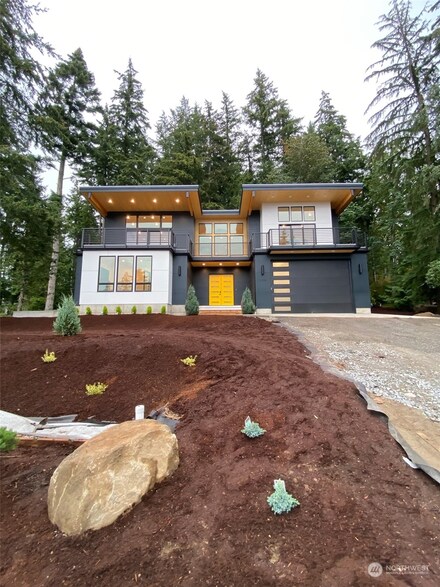 1111 40th St, Bellingham, WA 98229