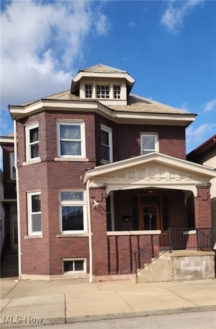 833 Market St, Zanesville, OH 43701