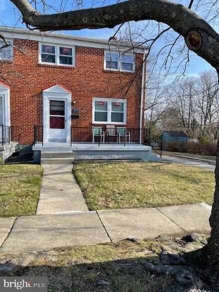 8657 Hoerner Ave, Parkville, MD 21234
