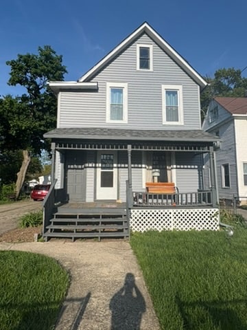 601 Iowa Ave, Aurora, IL 60506