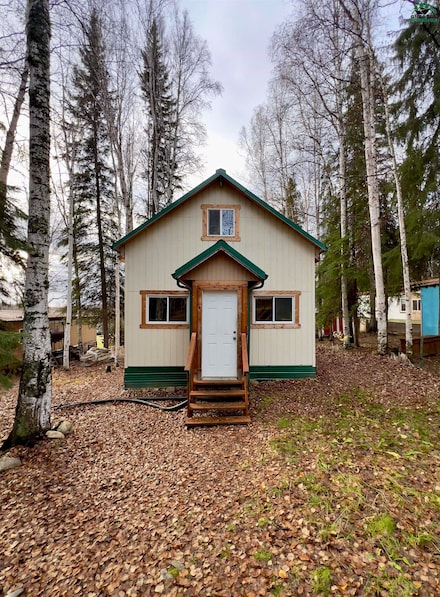 410 Gilbert Dr, Fairbanks, AK 99712
