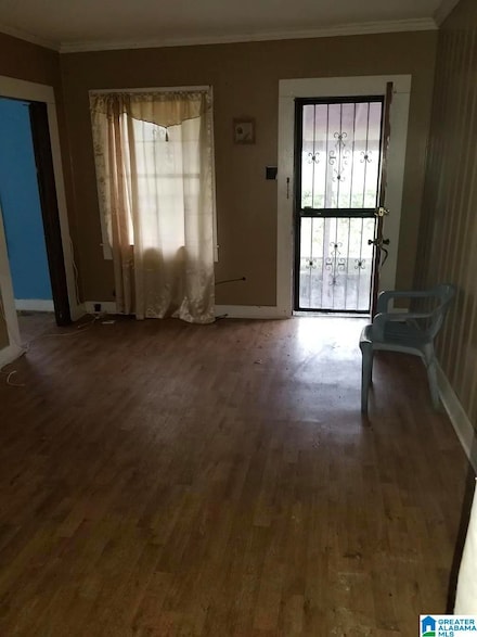 301 57th St, Fairfield, AL 35064