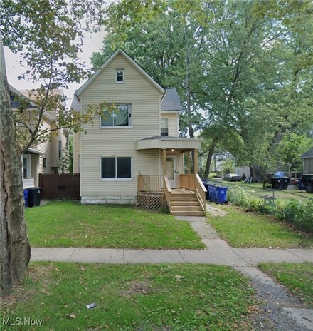 2049 W 85th St, Cleveland, OH 44102