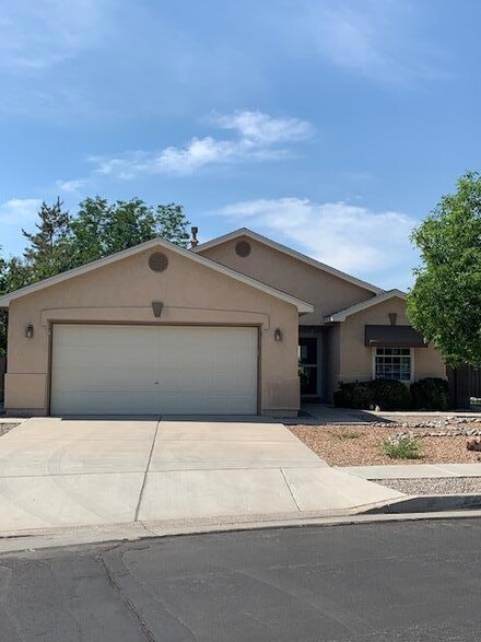 6854 Piedra Quemada Rd NW, Albuquerque, NM 87114