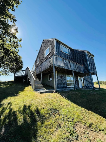 465 Main St, Gouldsboro, ME 04607