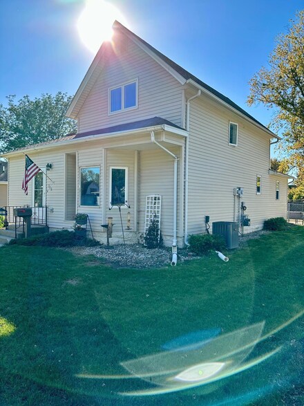 118 SW Park St, Luverne, MN 56156