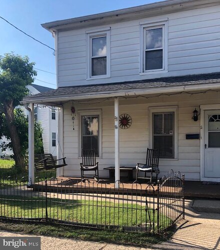11 Rush St, Riverside, NJ 08075