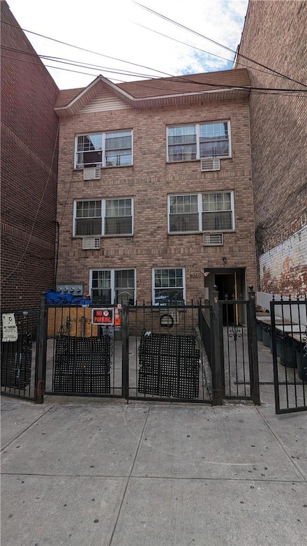 1787 Monroe Ave, Bronx, NY 10457