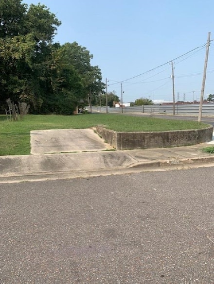 2999 Green Rd, Memphis, TN 38109