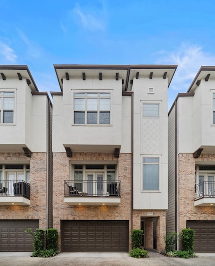 1030 W 26th St Unit B, Houston, TX 77008