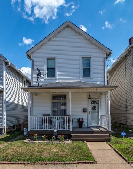 307 13th St, Monaca, PA 15061