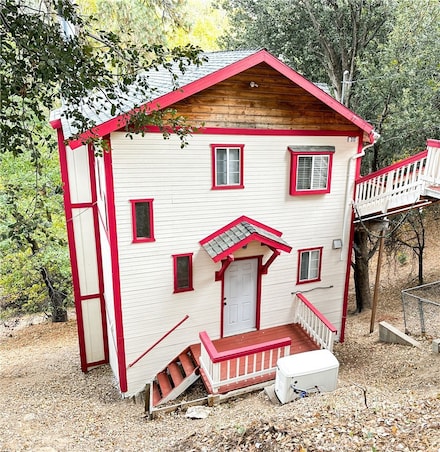 313 Dorn Dr, Crestline, CA 92325