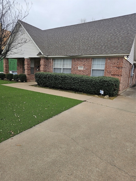 3229 S University Dr, Fort Worth, TX 76109