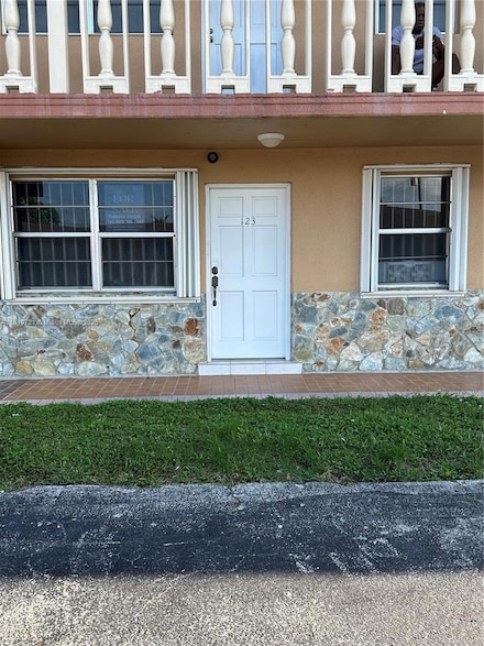 1154 W 35th St Unit 123, Hialeah, FL 33012