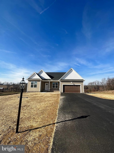 310 Steeple View Dr Unit 18, Hanover, PA 17331